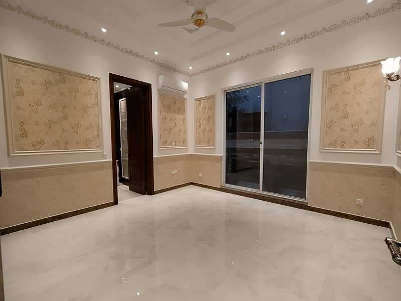 One Kanal Brand New Spanish Design Most Beautiful Owner Build Bungalow 2 Servant Quarter In Basement For Sale At Prime Location Of DHA Lahore Near To Park Masjid & Commercial Market. 17