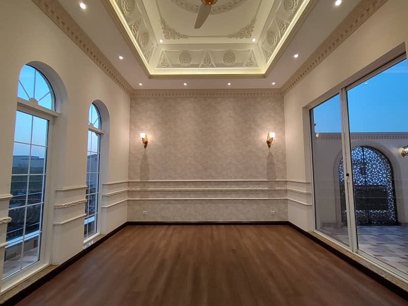 One Kanal Brand New Spanish Design Most Beautiful Owner Build Bungalow 2 Servant Quarter In Basement For Sale At Prime Location Of DHA Lahore Near To Park Masjid & Commercial Market. 21