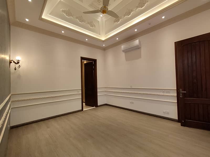 One Kanal Brand New Spanish Design Most Beautiful Owner Build Bungalow 2 Servant Quarter In Basement For Sale At Prime Location Of DHA Lahore Near To Park Masjid & Commercial Market. 30