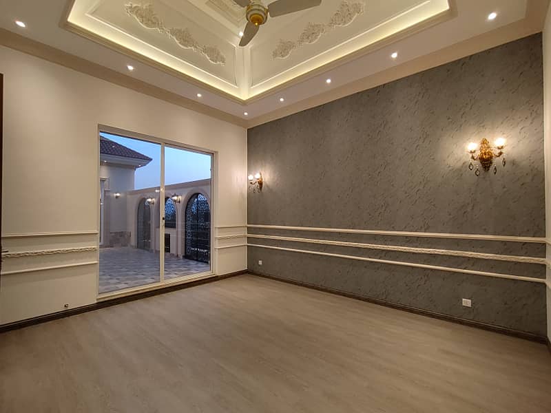 One Kanal Brand New Spanish Design Most Beautiful Owner Build Bungalow 2 Servant Quarter In Basement For Sale At Prime Location Of DHA Lahore Near To Park Masjid & Commercial Market. 31