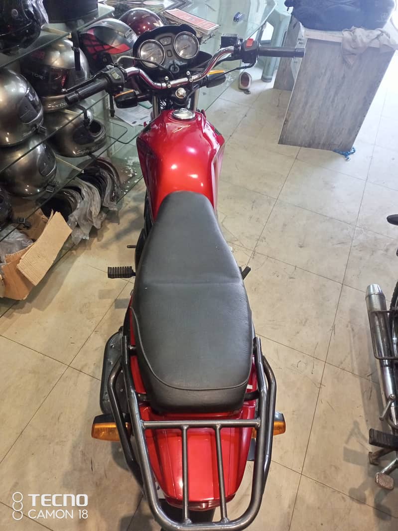 Unique UD 100 2015 16