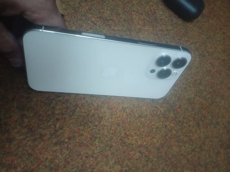 iphone 13pro max jv 10/10 only wtsp 03004309925 4
