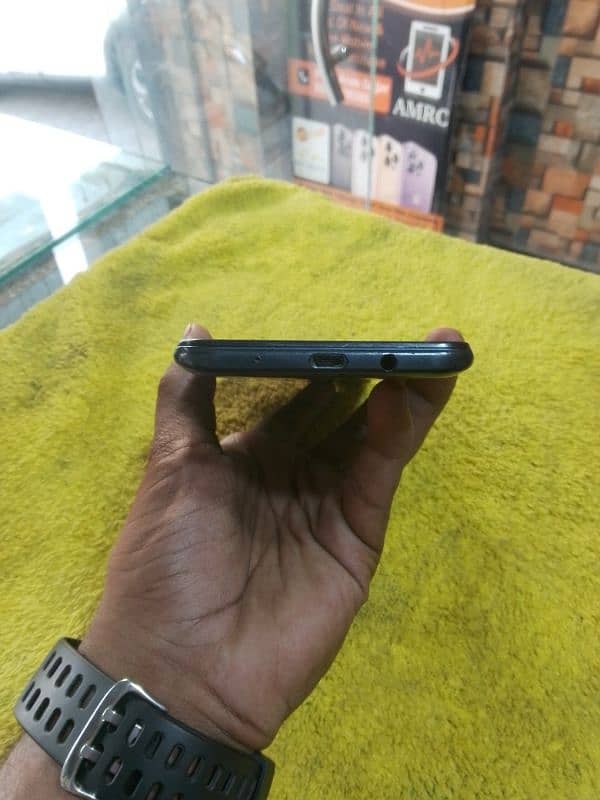 Infinix hot 11 play memory 4 64 all okay 2