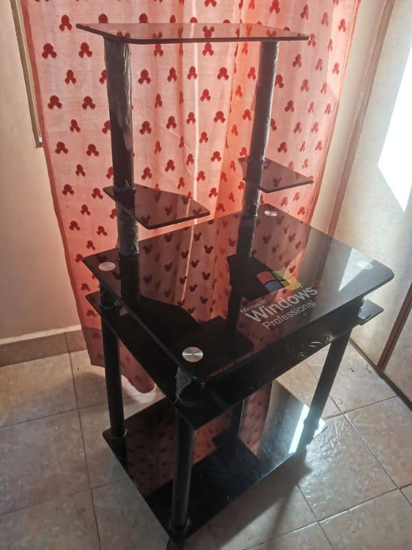 Glass Computer Table (Condition 9/10) for sale 0