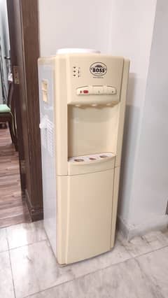 Boss Water Dispenser Perfect Condition