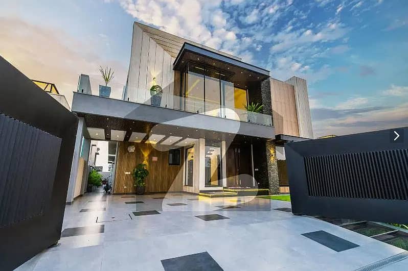 01 KANAL BEAUTIFUL HOUSE FOR SALE IN DHA PHASE 8 0