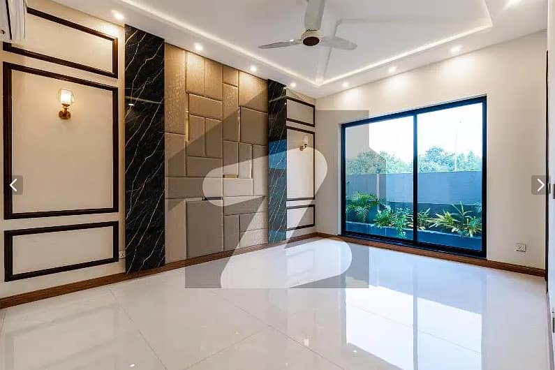 01 KANAL BEAUTIFUL HOUSE FOR SALE IN DHA PHASE 8 11