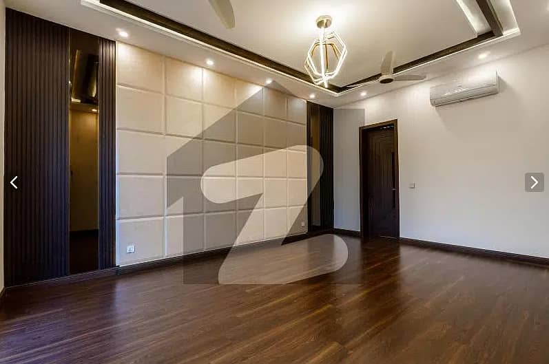 01 KANAL BEAUTIFUL HOUSE FOR SALE IN DHA PHASE 8 16