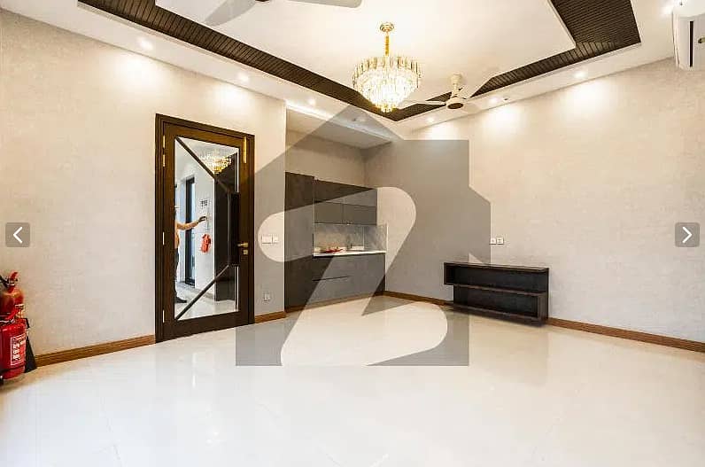 01 KANAL BEAUTIFUL HOUSE FOR SALE IN DHA PHASE 8 26