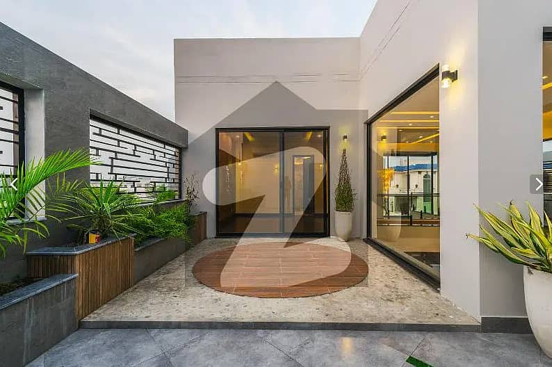 01 KANAL BEAUTIFUL HOUSE FOR SALE IN DHA PHASE 8 35