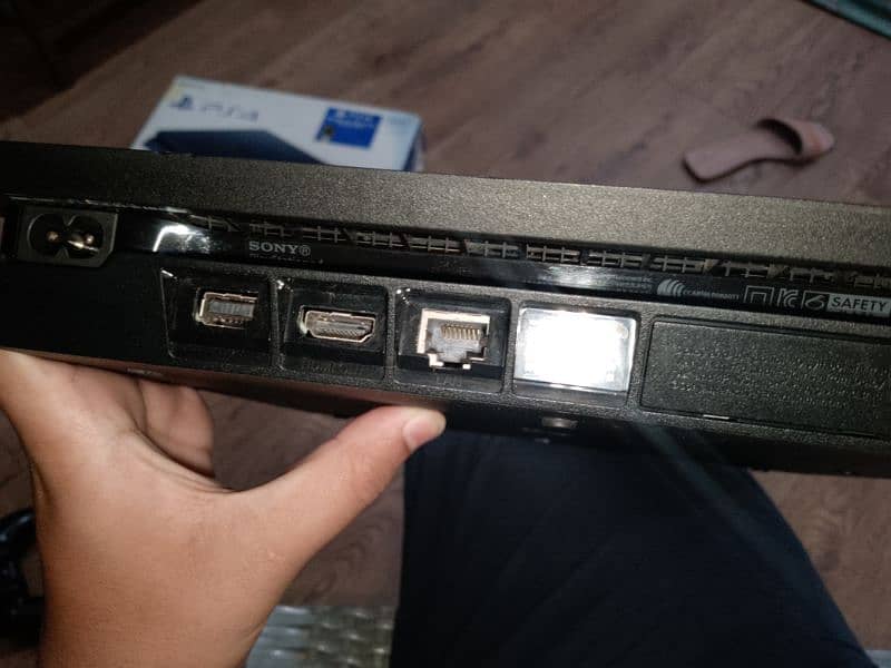 playstation 4 slim neat and clean condition up for sale 1