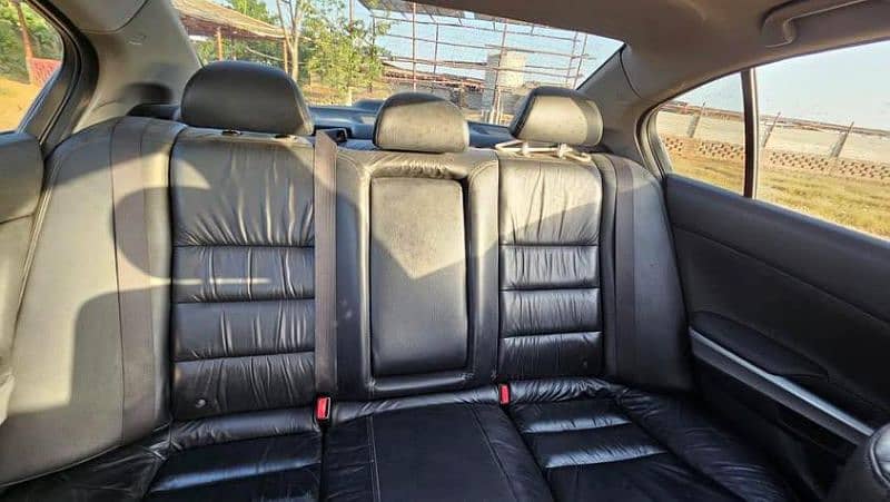 Honda Accord 2010 | Black Beauty | Well Maintained 11