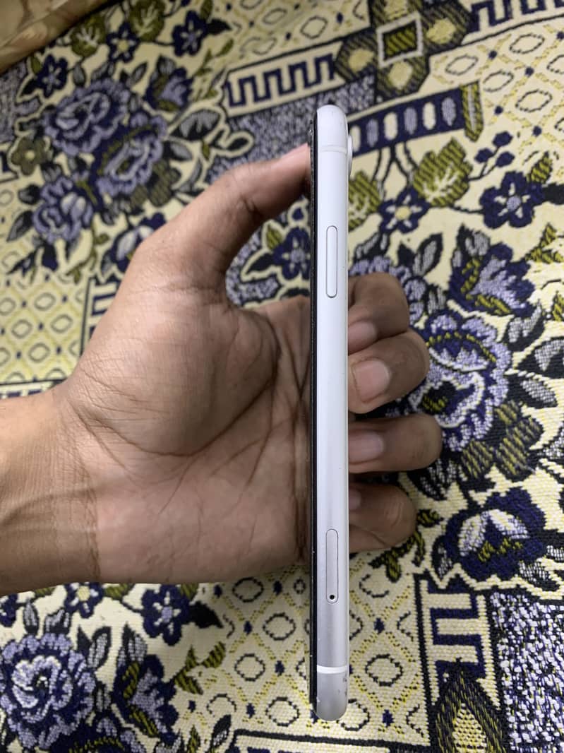 Iphone XR 7