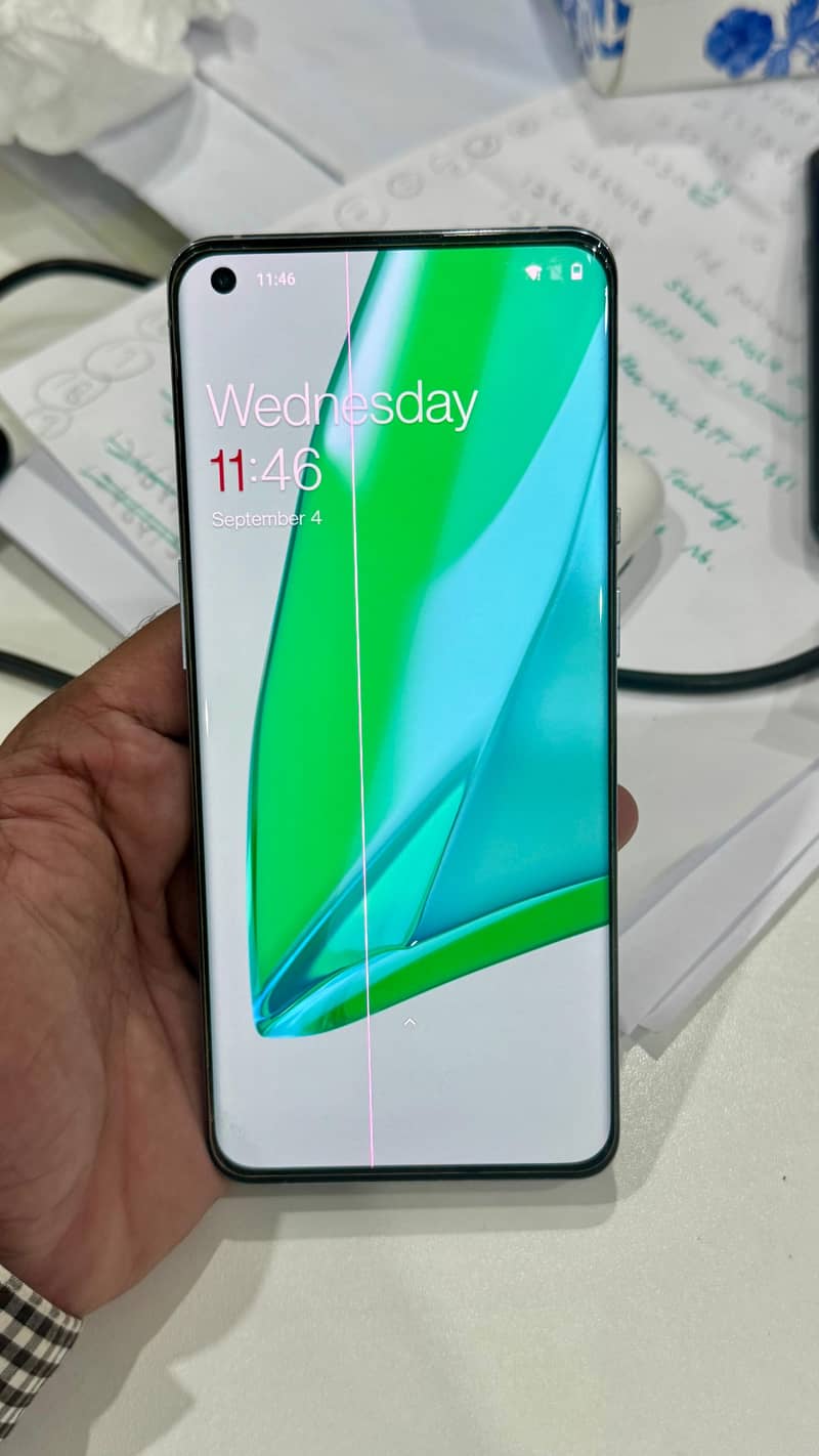 One Plus 9 Pro line on Screen 12GB 256GB 0
