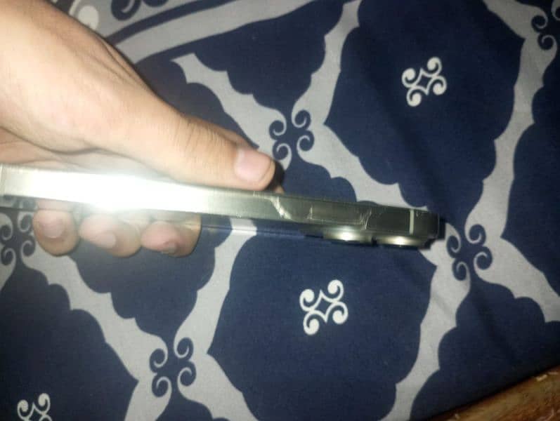 iPhone XR 2