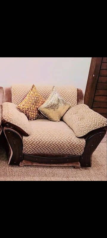 7 seater sofa+ sofa cum bed+table 1