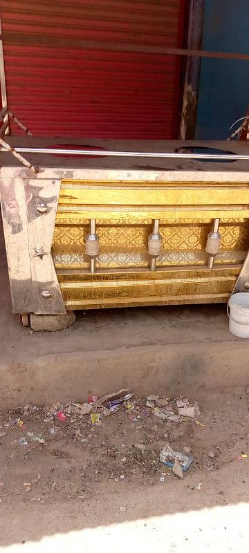 Beautiful Food Counter For Sale      2 stoke 0