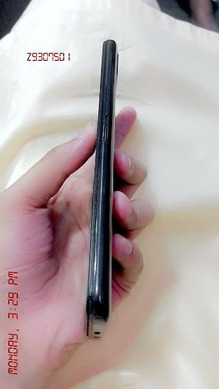 Infinix hot 10i 4/128 corner or Halka sa break ha Baki all original ha 5