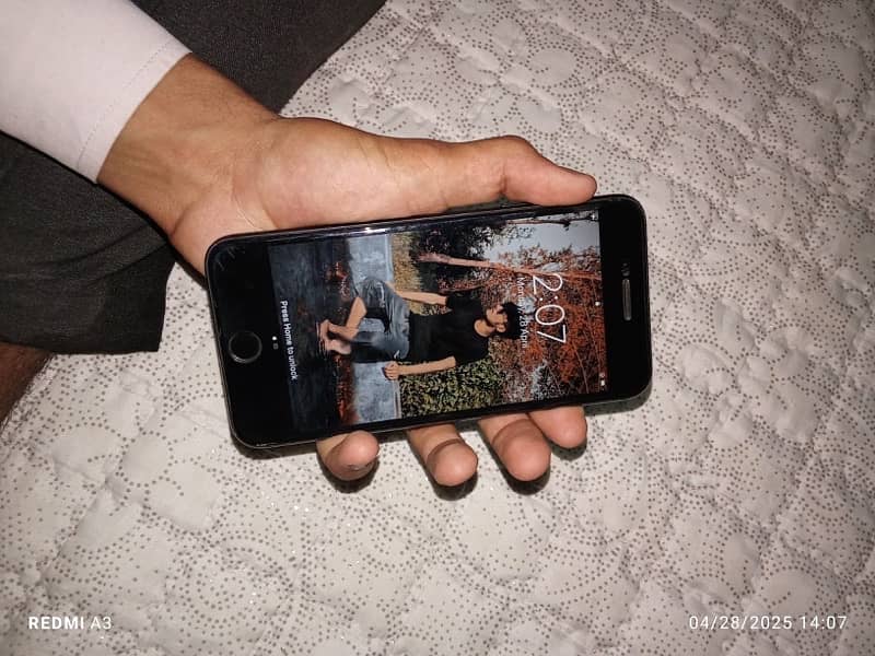 URGENT  IPHONE 7PLUS FOR  SALE read discription 6