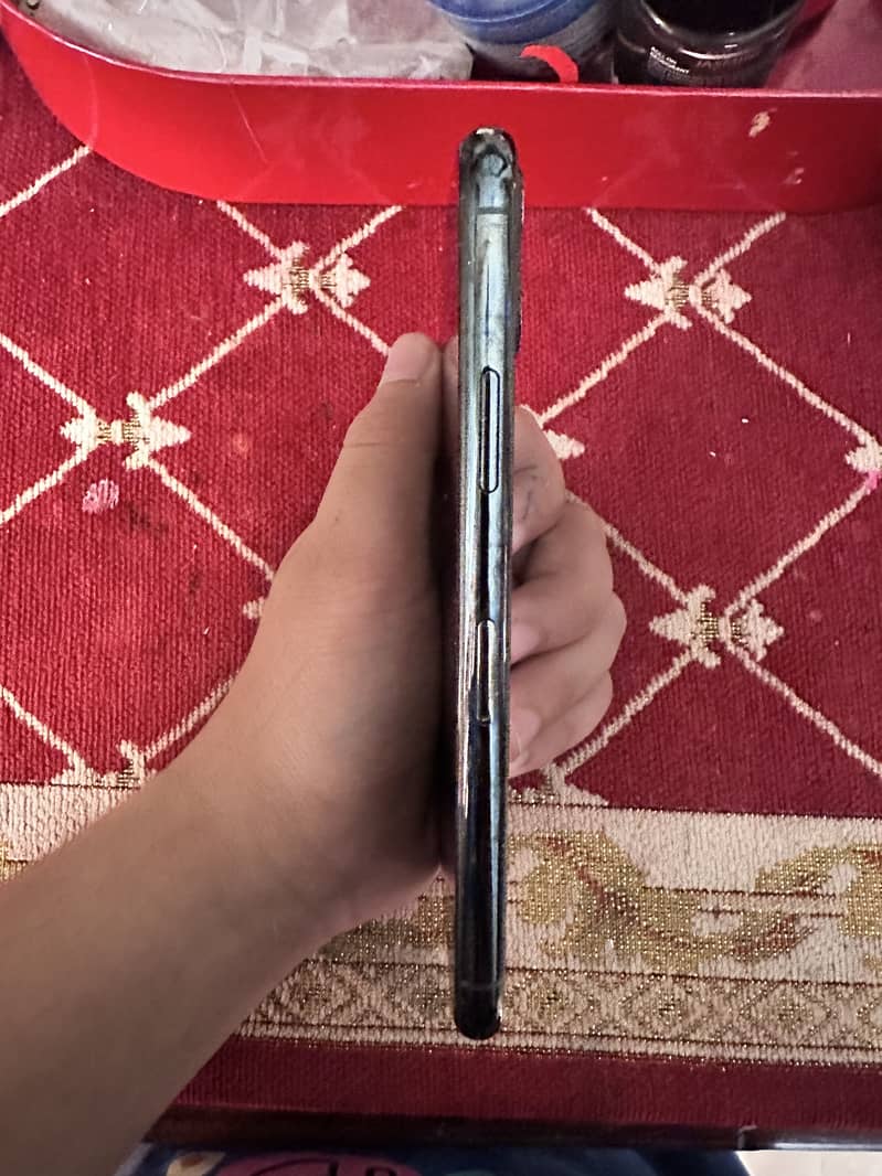 iPhone 11 Pro Non-PTA 4