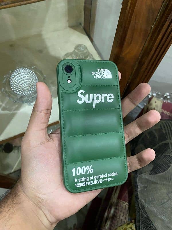 iphone XR 0