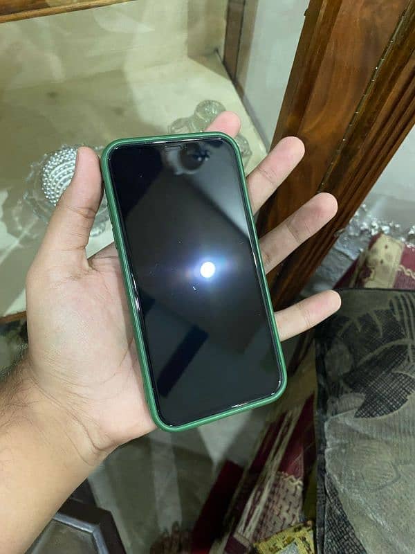 iphone XR 1