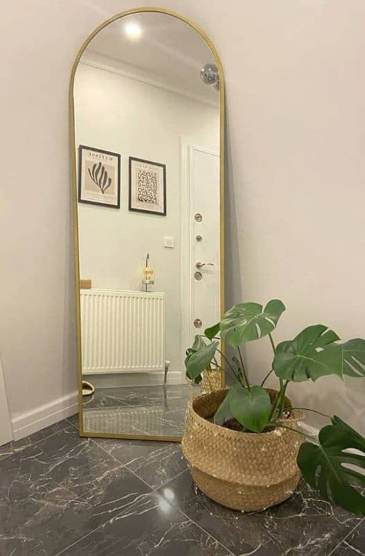 trending mirror 3