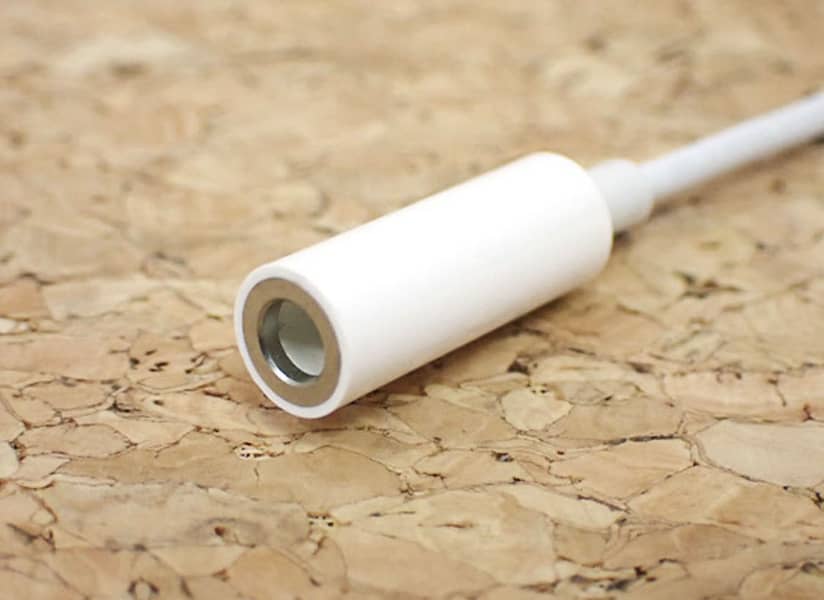 Apple iPhone iPad 3.5mm AUX Lightning Adapter Connector Converter 1