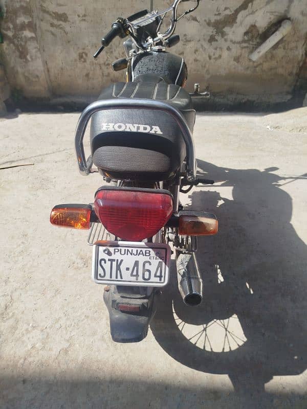 Honda CD 70 black 2