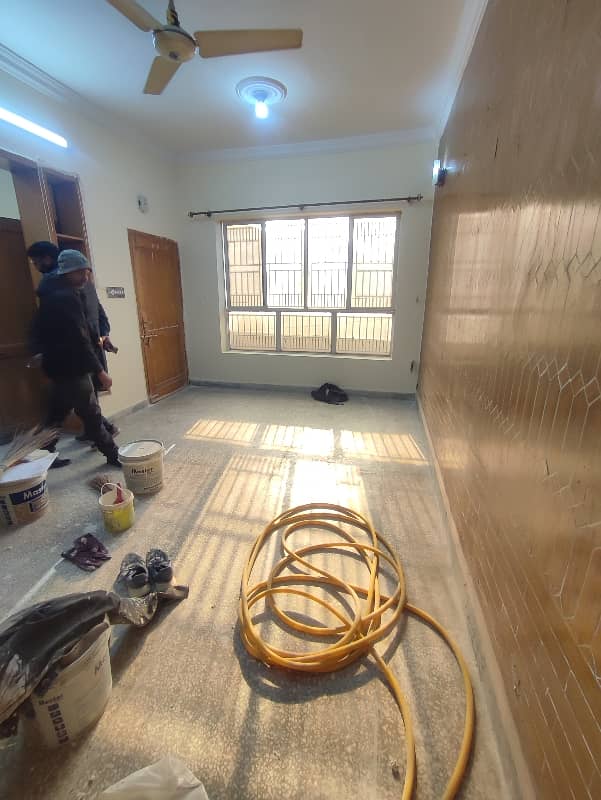 20*40 full house available for rent in G-11/3 6