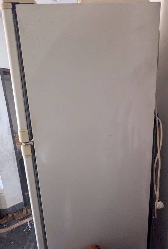 Dawlance Fridge 2 Door 4