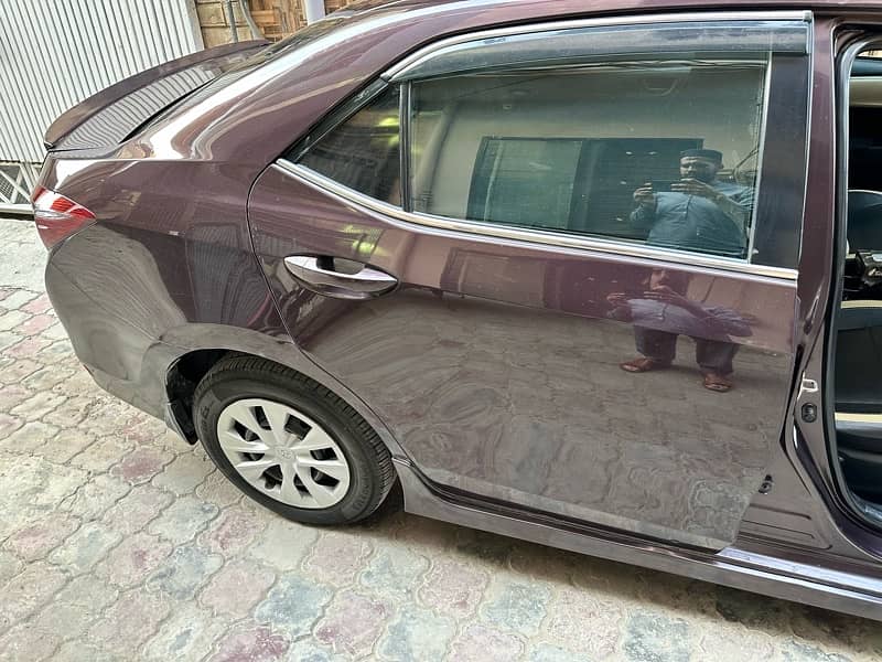 Toyota Corolla GLI 2014 /15 1.3 automatic 3