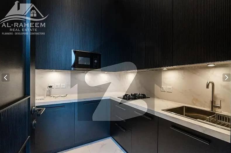 01 KANAL BEAUTIFUL WHITE HOUSE FOR SALE IN DHA PHASE 8 24