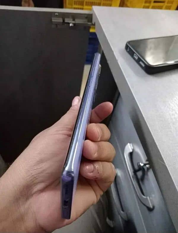 Tecno camon 30s 8+8/256 complete box 1