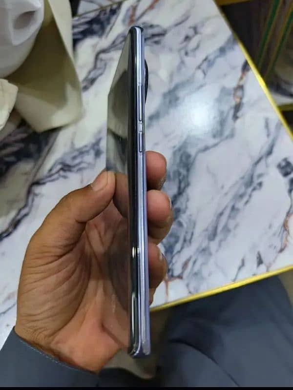 Tecno camon 30s 8+8/256 complete box 3