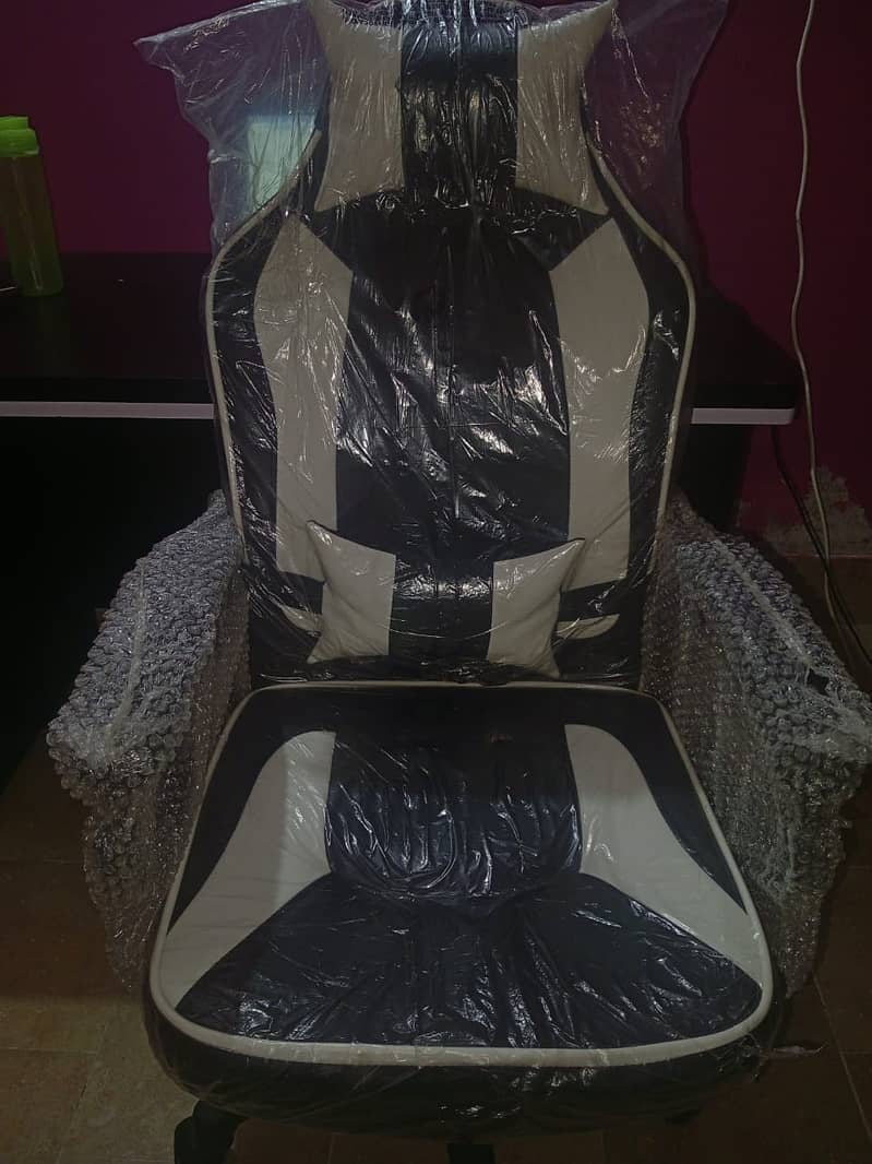 Razer- Gaming Chair with Gaming chair fully comfortable chair importe 3