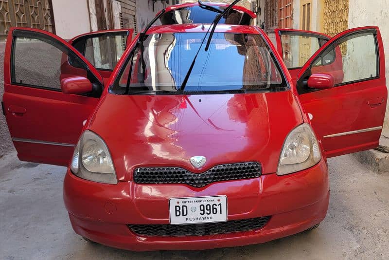 Toyota Vitz 2000 0