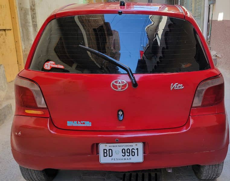 Toyota Vitz 2000 1