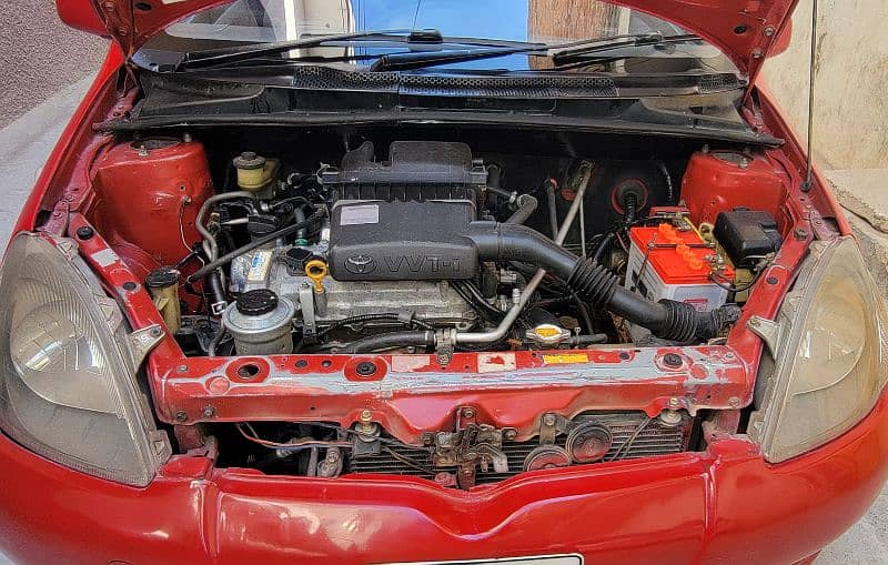 Toyota Vitz 2000 13