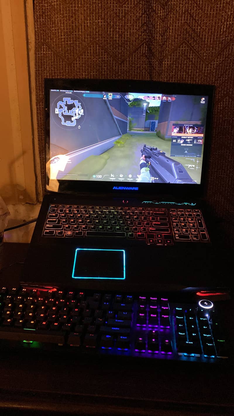 Dell Alienware Gaming Laptop Gta 5 Valorant Smooth gameplay 6