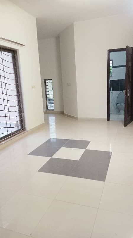 House available for Rent in Askari 11 sec-A Lahore 6