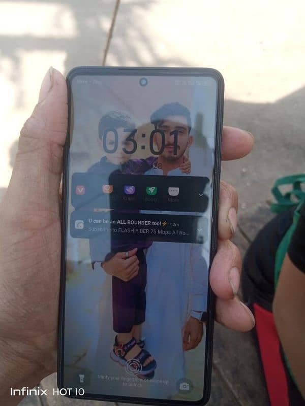 camon 20 pro arjent sale koi fult nhi ha no rpiar only mobile and chrg 1