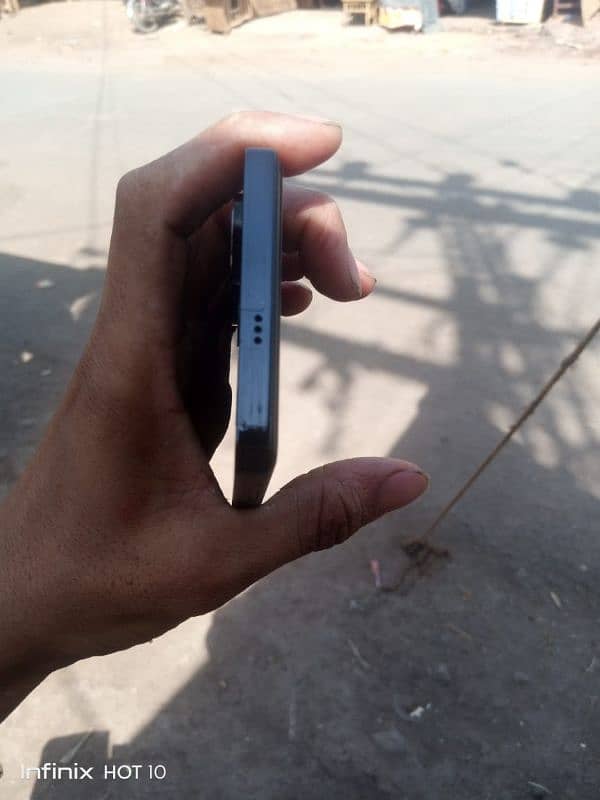 camon 20 pro arjent sale koi fult nhi ha no rpiar only mobile and chrg 4