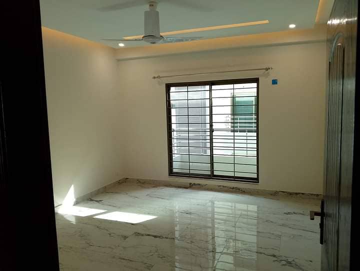Brend New Apartment available for Rent in Askari 11 sec-D Lahore 26