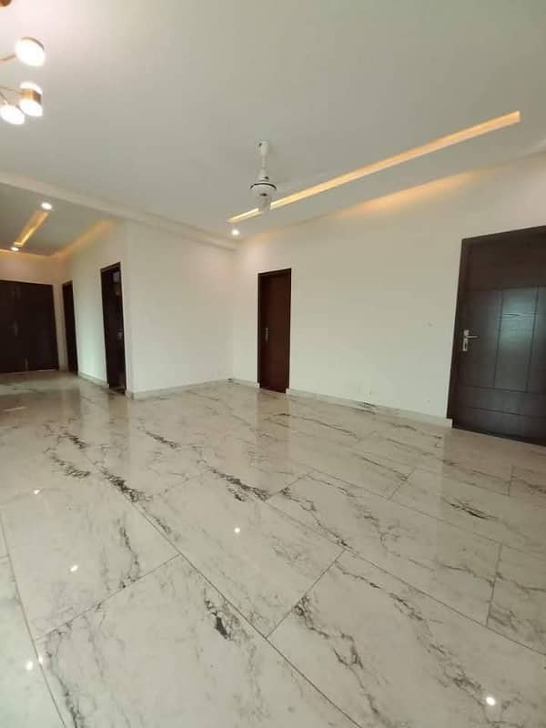 Brend New Apartment available for Rent in Askari 11 sec-D Lahore 30