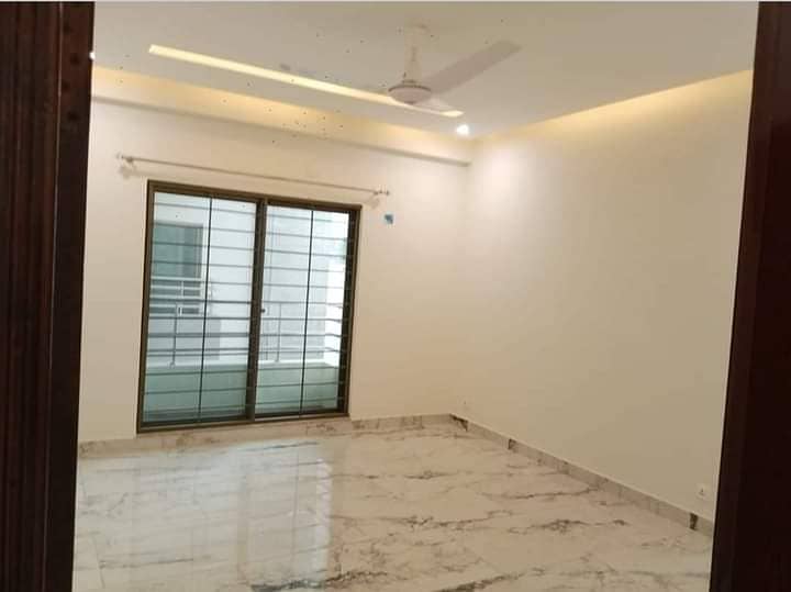 Brend New Apartment available for Rent in Askari 11 sec-D Lahore 47