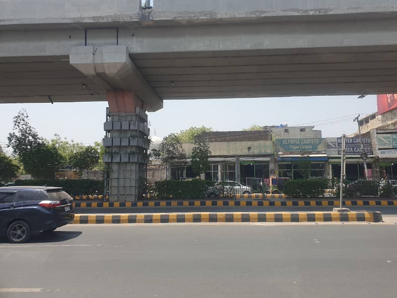 25 Marla Commercial Building With Basement Available For Sale In ichhra On Main Ferozpur Road Lahore 1