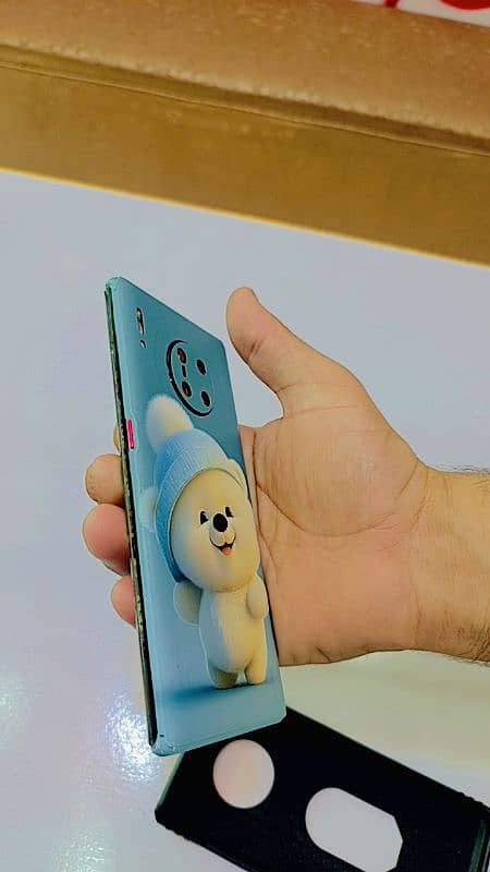 HAWAII MATE 30 PRO 5 G 0