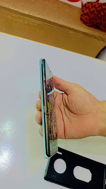 HAWAII MATE 30 PRO 5 G 1