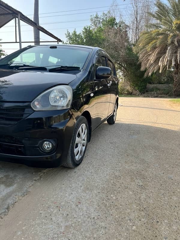 Daihatsu Mira 1
